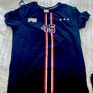 F45 LARGE t shirt